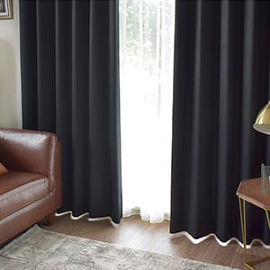 レザー風カーテン