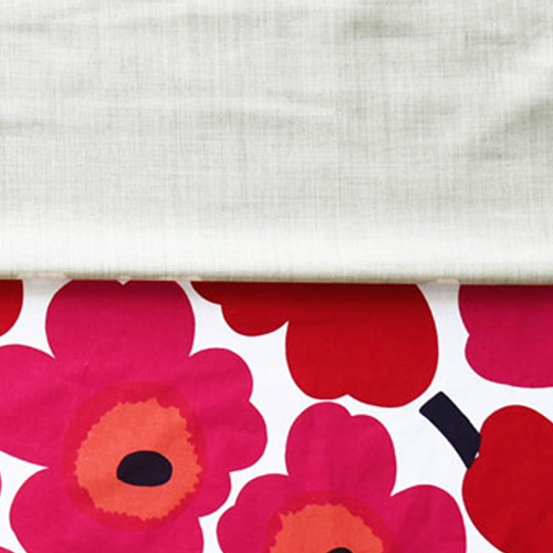 ピエニウニッコ(レッド)×アイボリーのカーテンサムネイル画像