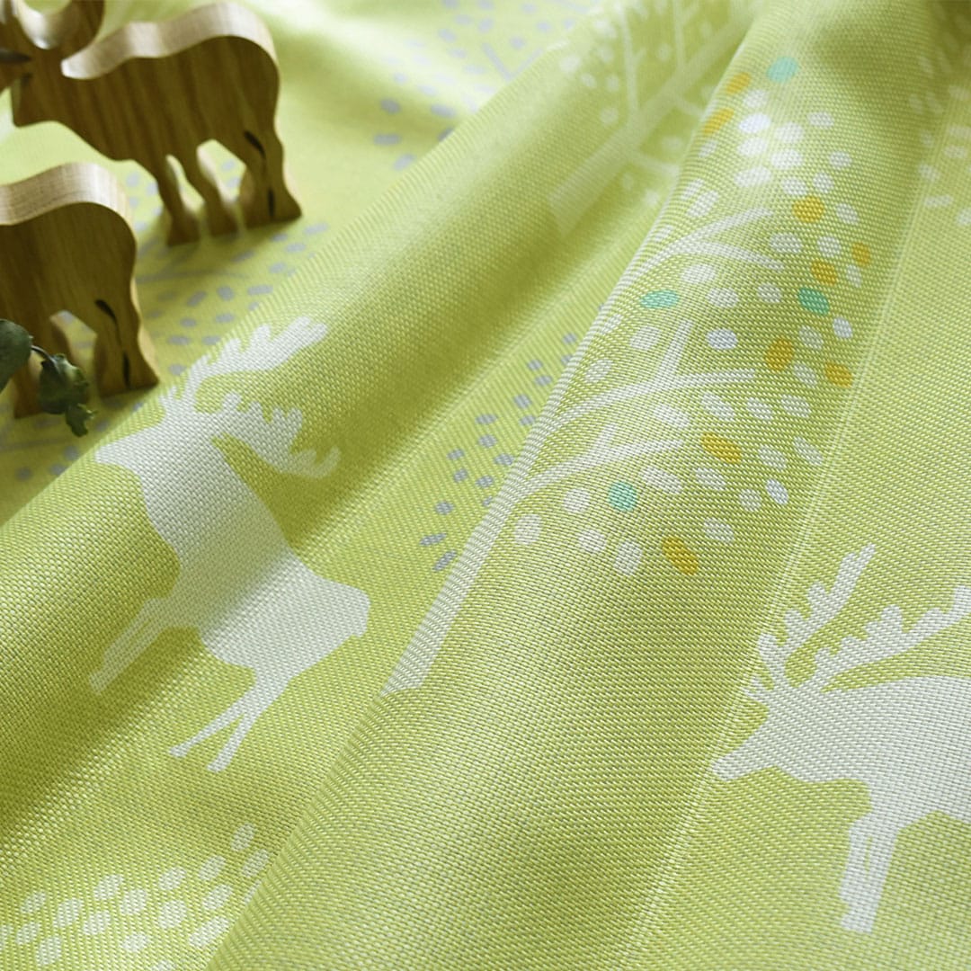 ヒュッテグリーンの生地感が分かる生地アップ画像