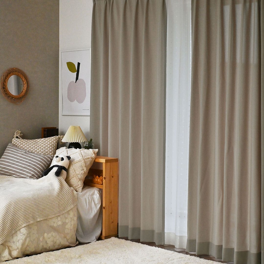 サンドベージュ