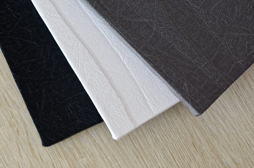 ベニート　ファブリックパネル