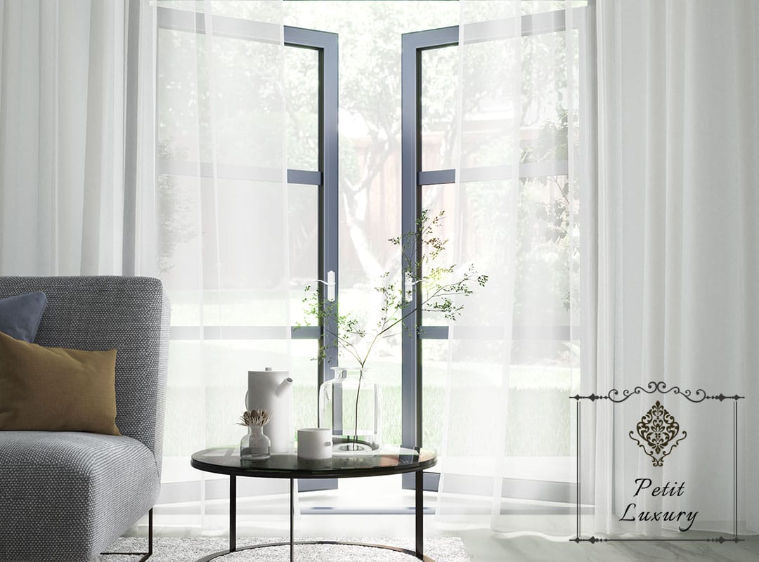 リサイクル糸100％使用のシームレス薄地レースカーテン エアリ ホワイト お部屋イメージ