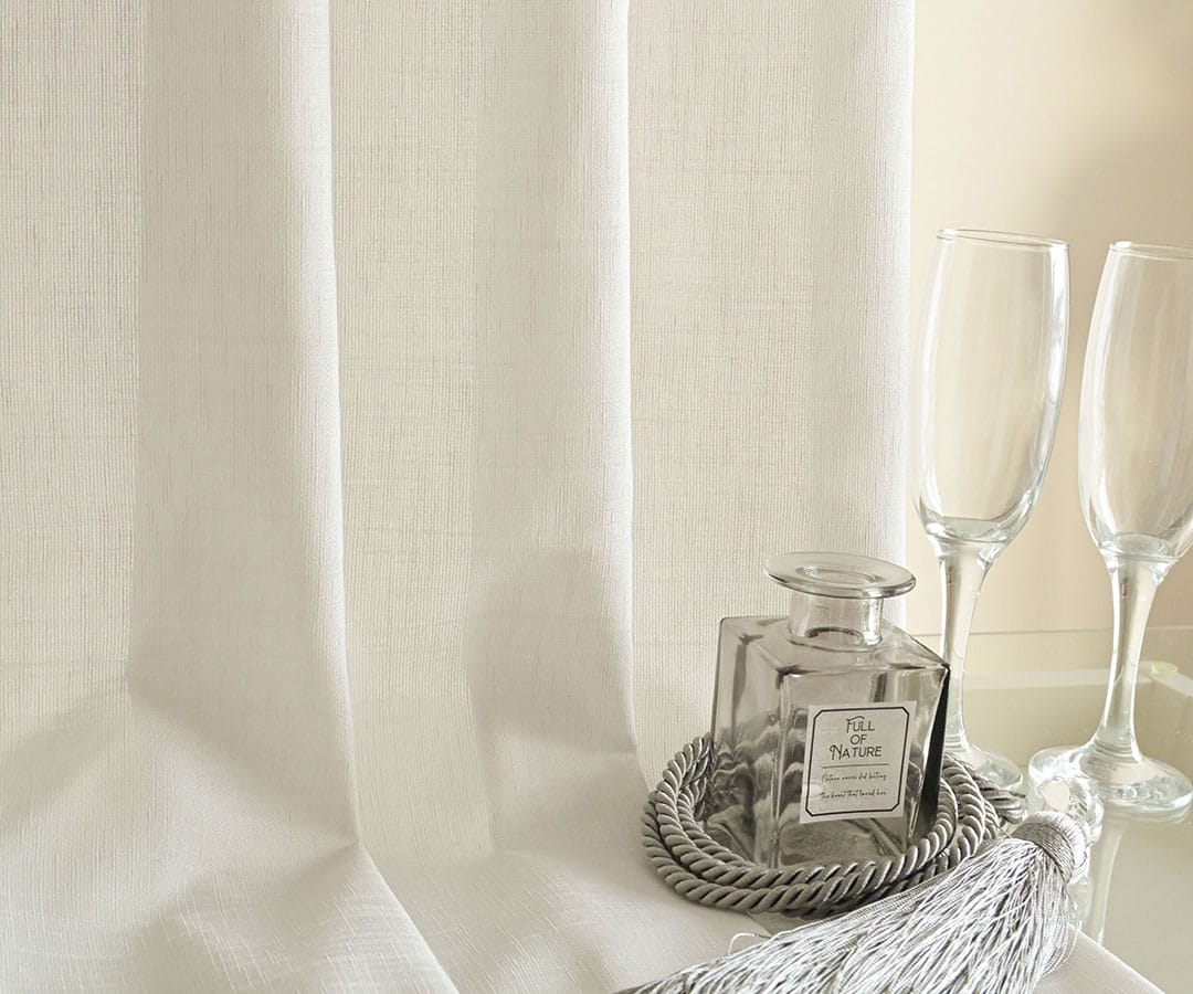 リネージュ ベージュカラー リネン風多機能シームレスレースカーテン 温かみのあるやさしいベージュで空間をやわらかく包む