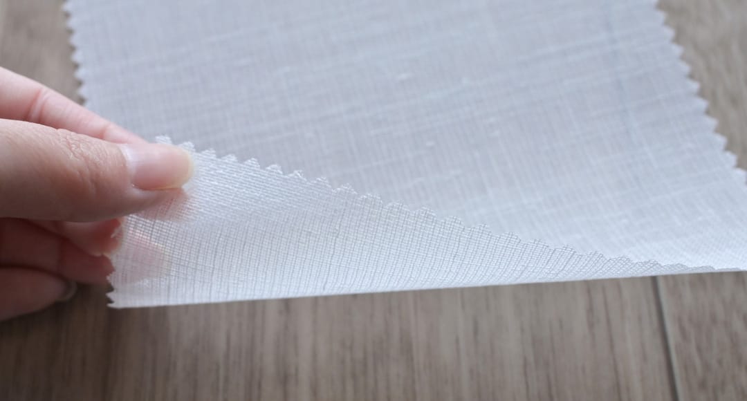 アエル ロールスクリーン ピュアホワイト 表裏