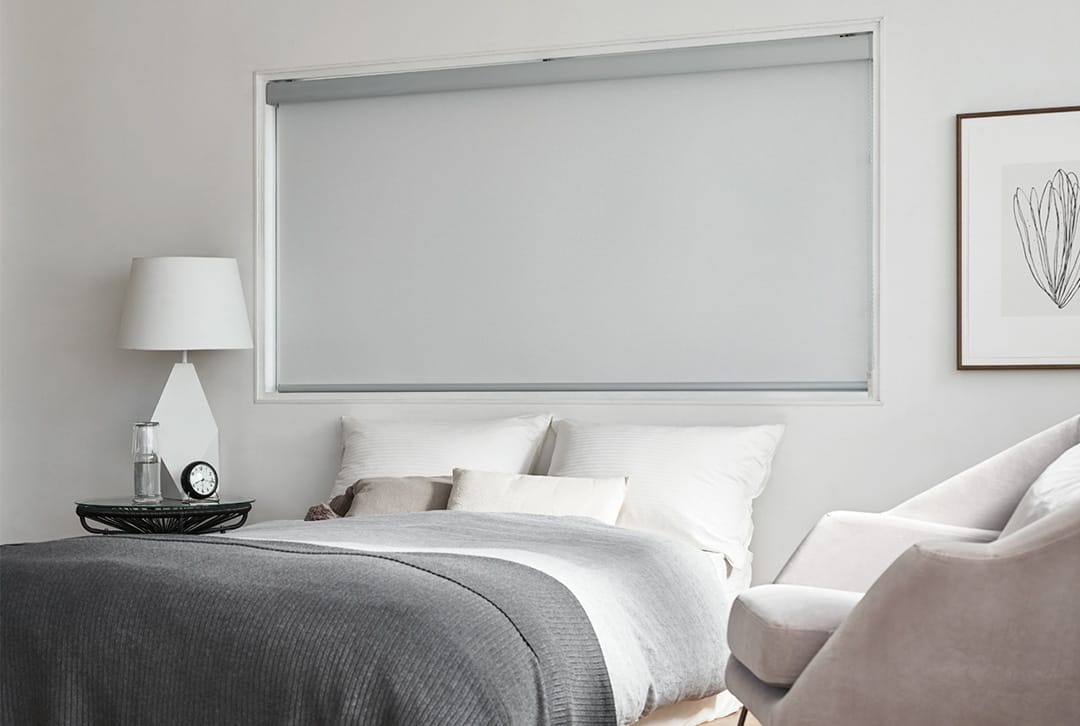 遮光1級 遮光2級 ロールスクリーン 寝室 朝日対策 快眠