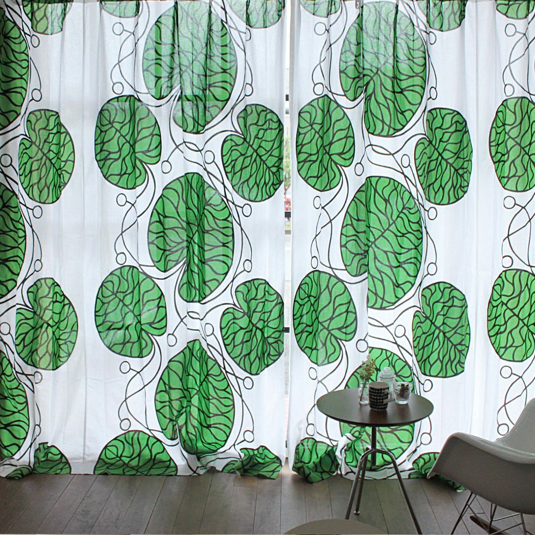 1.5倍ヒダ　横幅290cm×高さ240cm　両開き(左右柄合わせあり)