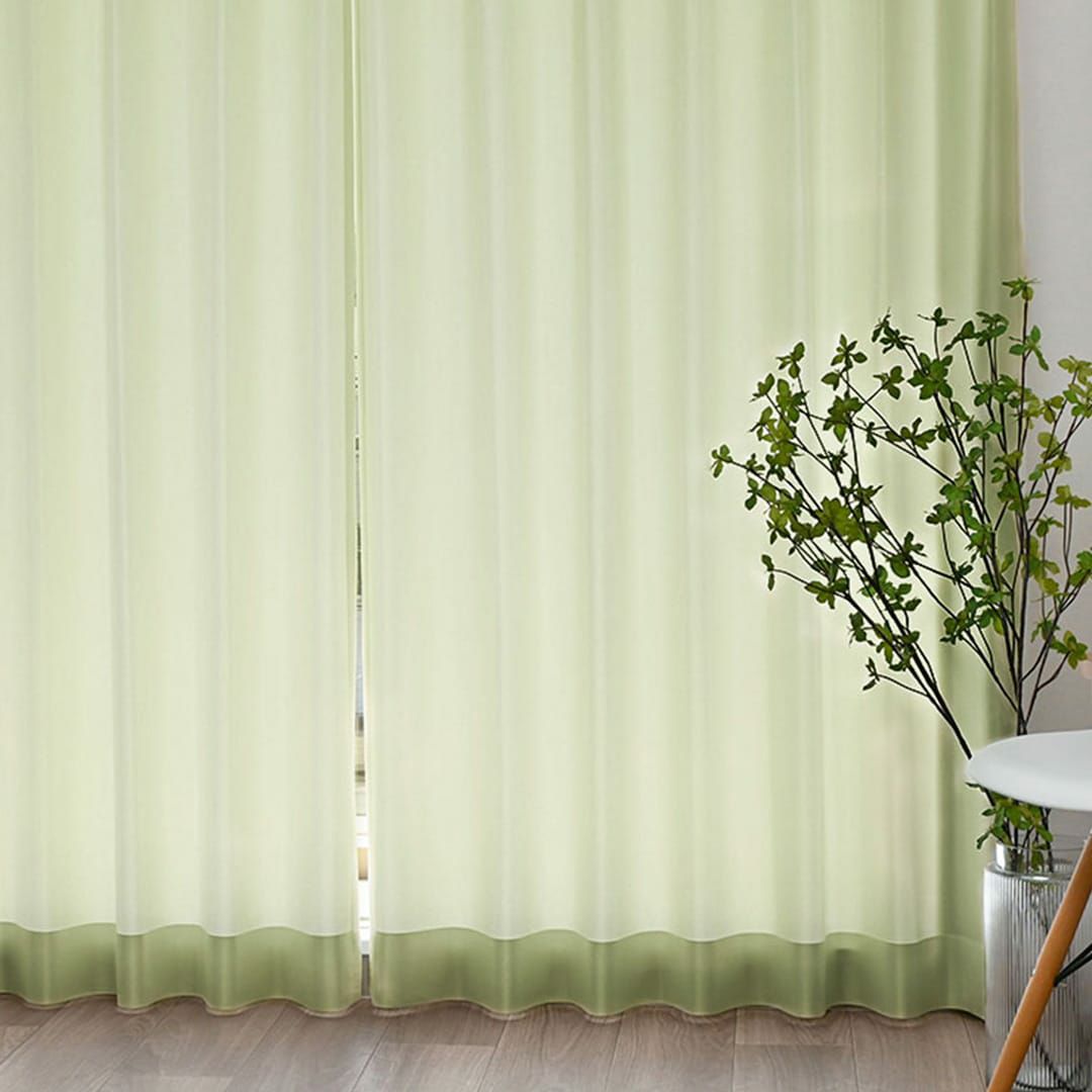 ライトグリーン