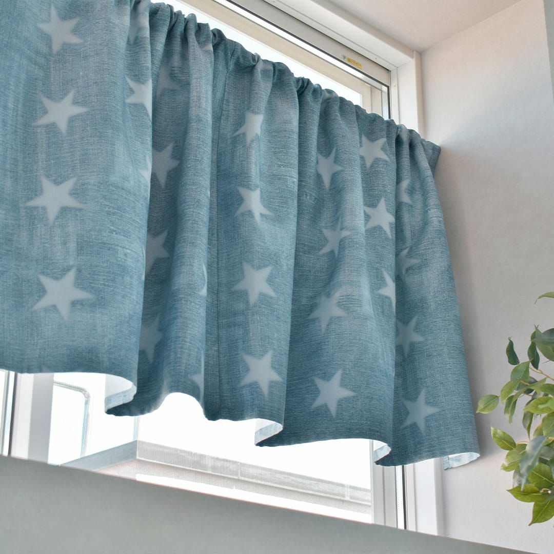 星を散りばめたデニムのような2級遮光カフェカーテン| カーテン通販