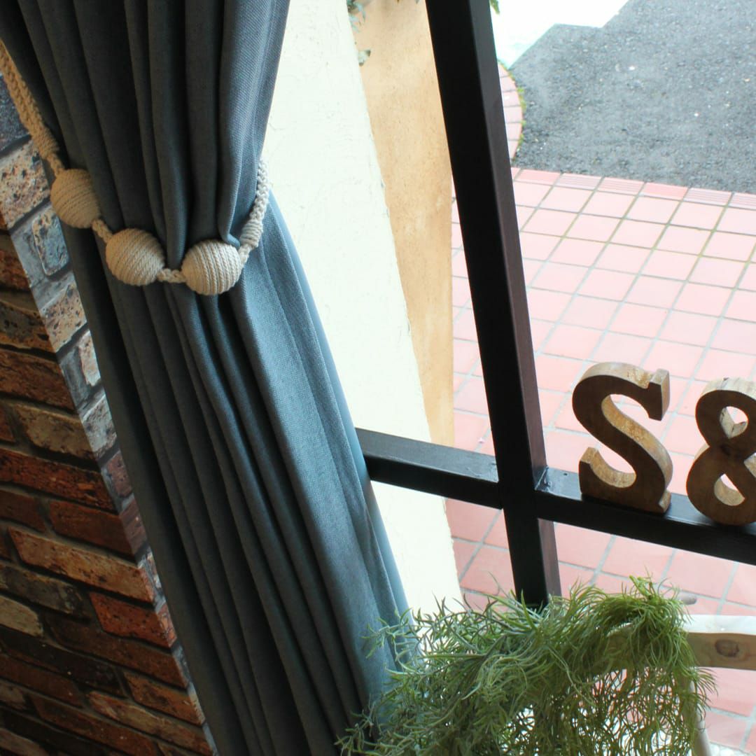 遮光2級のシンプルカーテン「サンド」 | カーテン通販専門店カーテンズ