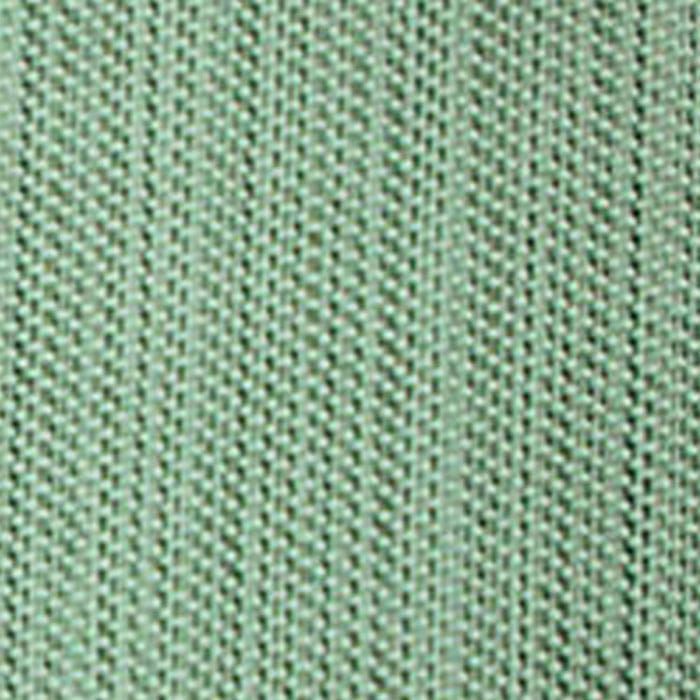 エメラルドグリーン