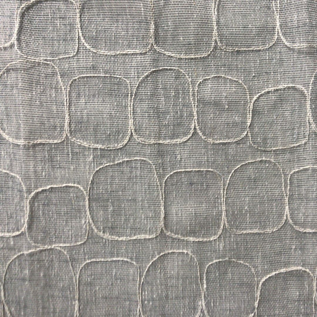 チャコールグレー