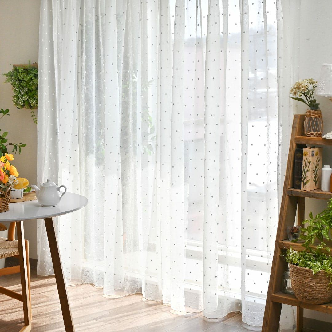 可愛くおしゃれなドット柄レースカーテン「モエ」| カーテン通販専門店