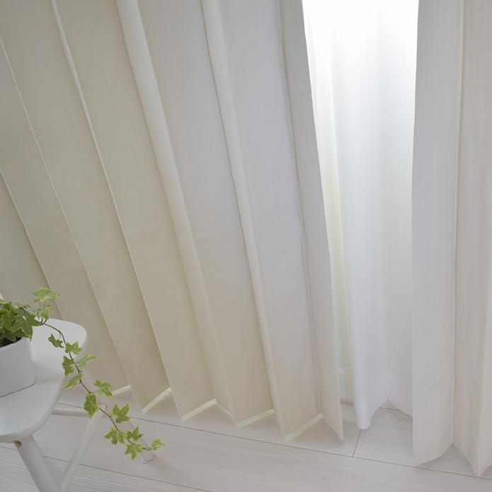 ホワイト