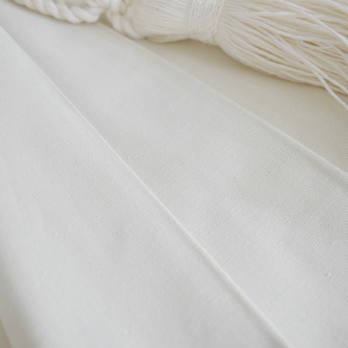 ホワイト