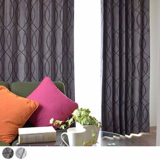 光沢のあるラインがきらめく、遮光カーテン「ラインシルバー