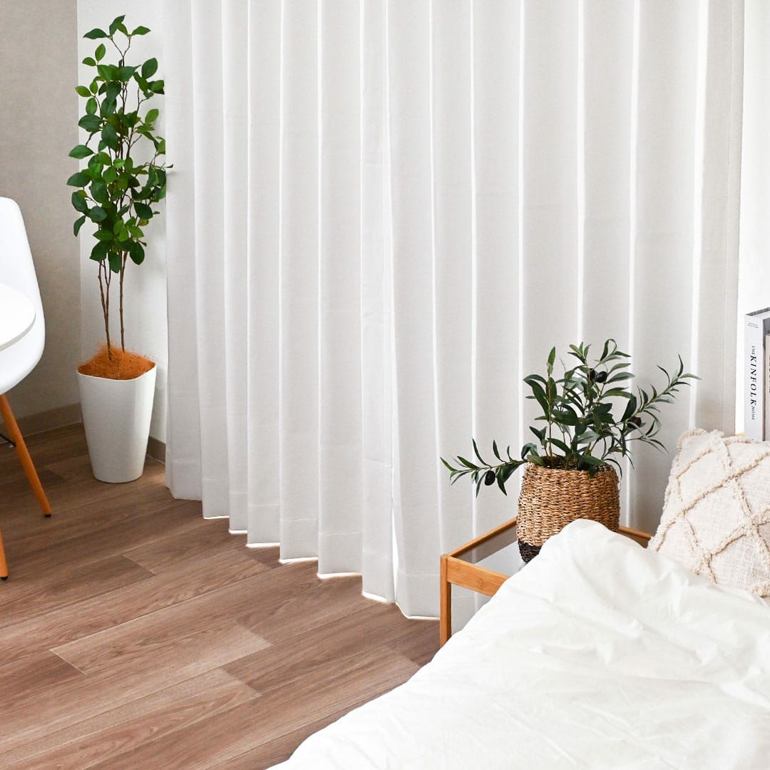 アクリル樹脂ボンディング加工の白い完全遮光・遮熱・防音カーテン