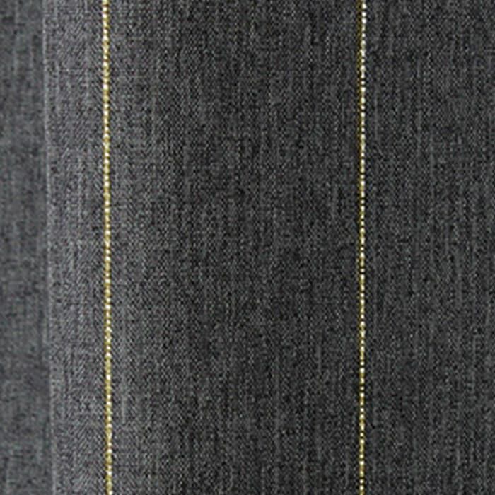 金のピンストライプがほどよく上品に見せる英国風ベーシック遮光