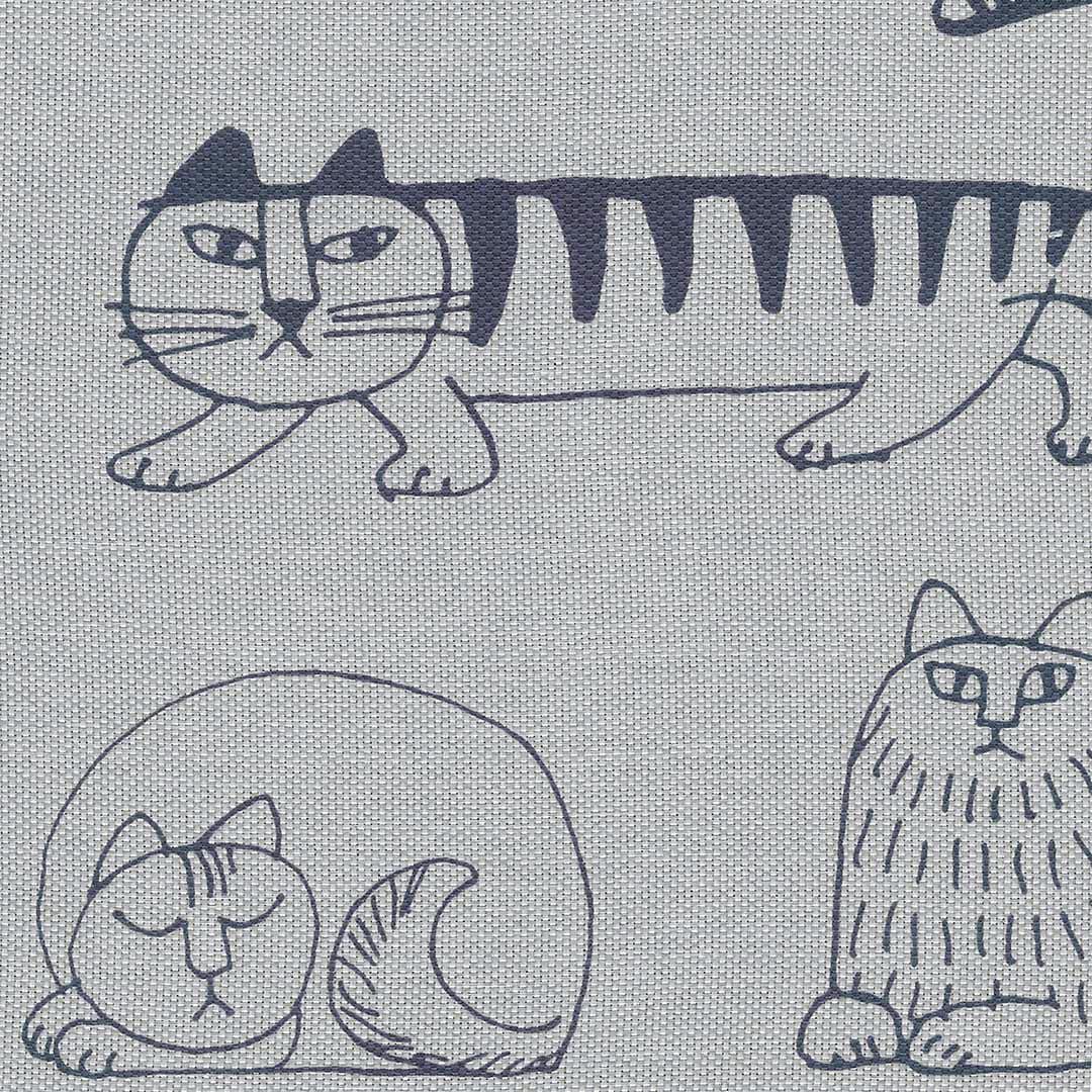 グレー