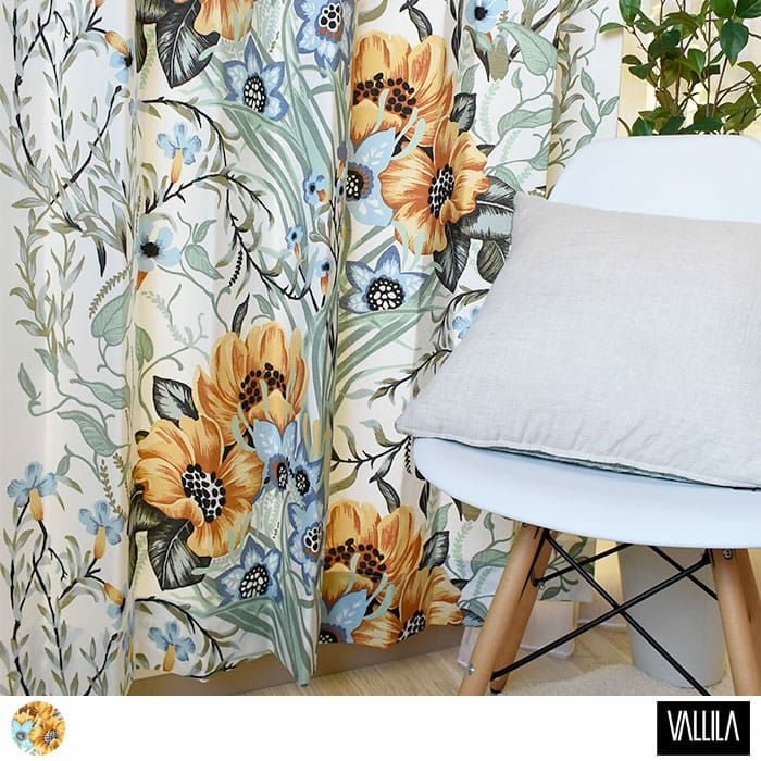 北欧カーテン】白い生地に色鮮やかで美しい花柄のデザイン｜ヘッレーリ｜