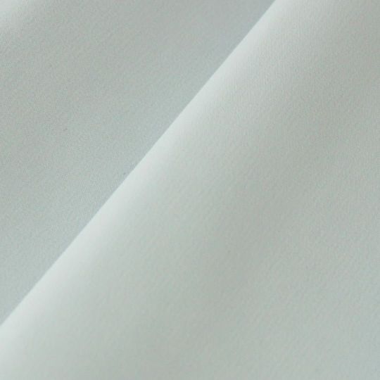 ホワイト