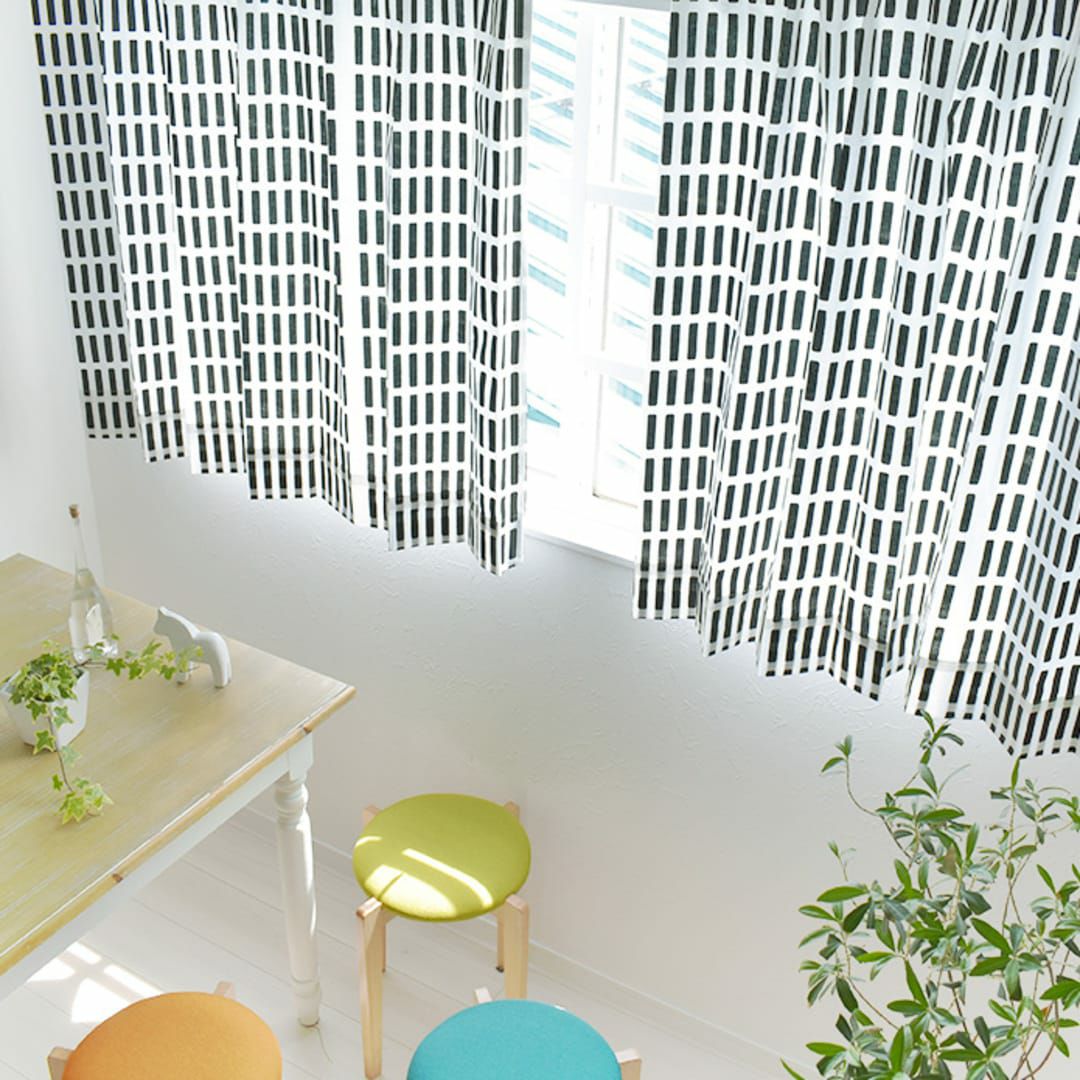 ブラック　※実際は裾は2cmの折り返しになります