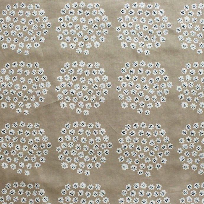 プケッティ(ベージュ)